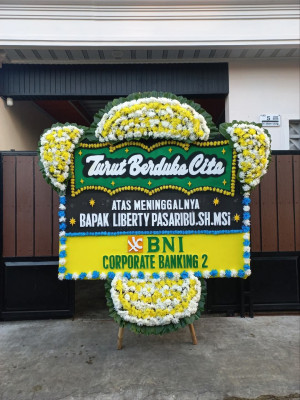 Papan Bunga Duka di Kramat Selatan