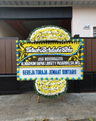 Papan Bunga Duka di Kramat Selatan